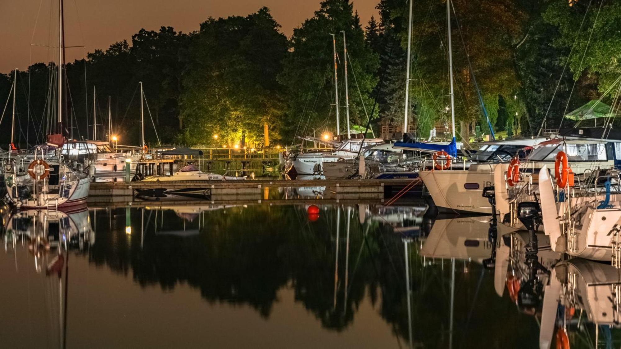 Hotel Labedzi Ostrow Osrodek Wypoczynkowy Piekna Gora Exteriér fotografie